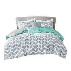 Full/Queen Reversible Chevron Comforter Set Grey Aqua