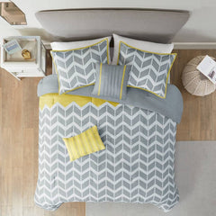 Fast Furnishings King Grey Yellow Chevron Comforter