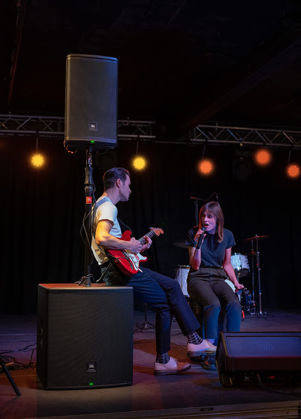 JBL EON710 10" 1300W Powered PA Speaker with Bluetooth, Black