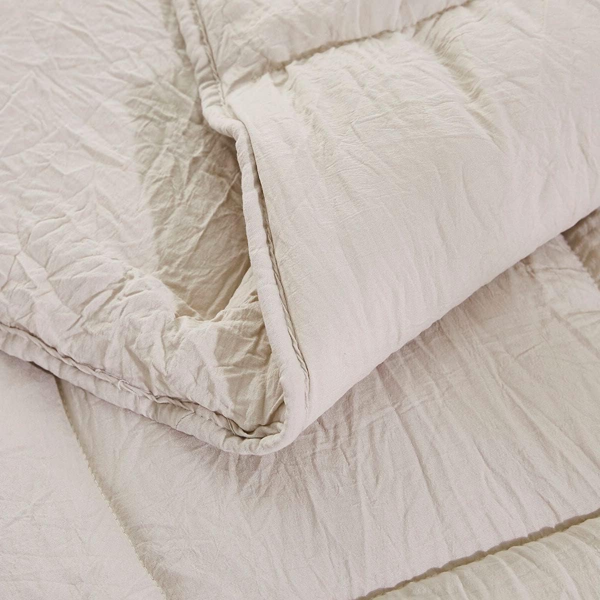 FastFurnishings Queen Beige 3-Piece Comforter