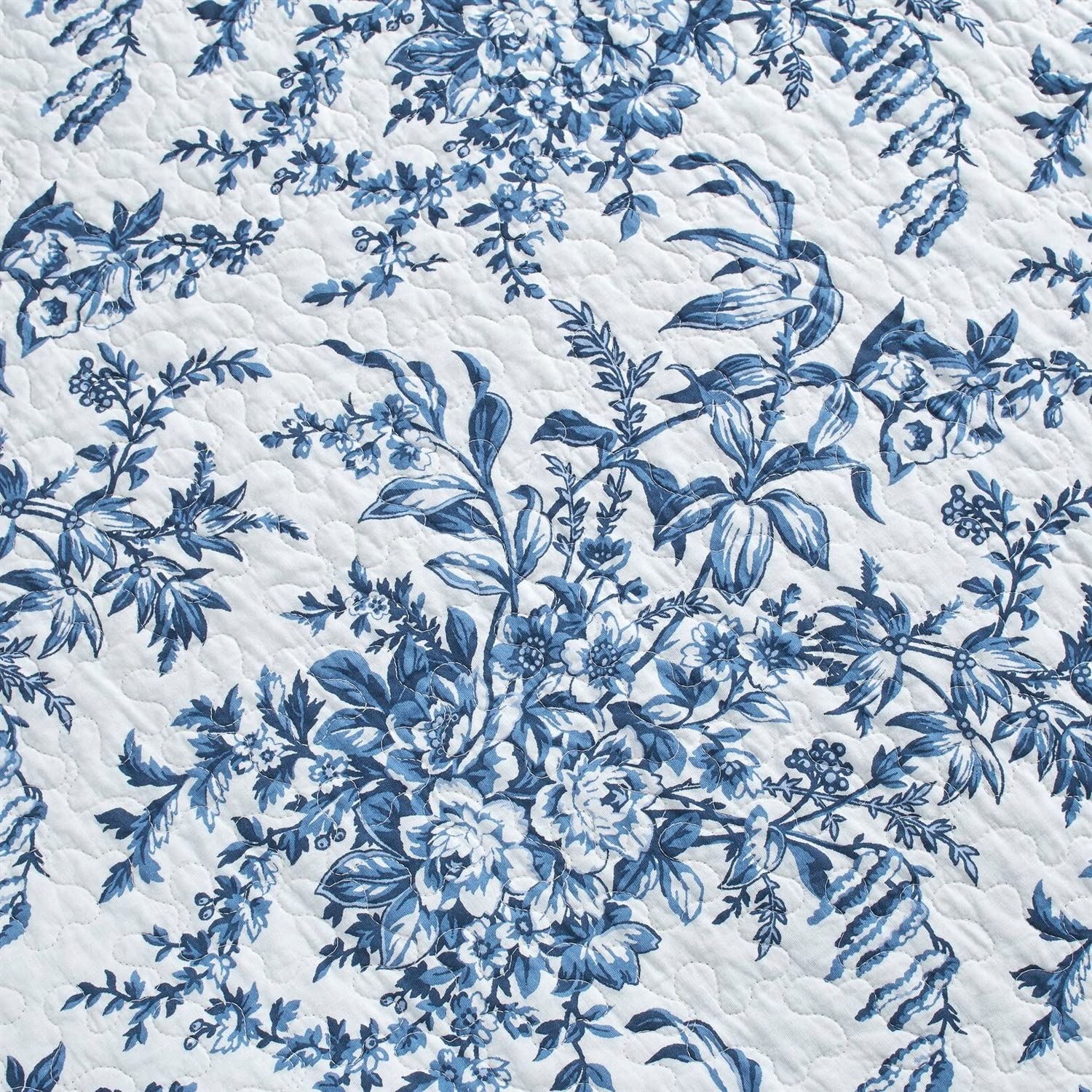 King 3-Pc Bed-in-a-Bag Blue White Floral Quilt Set