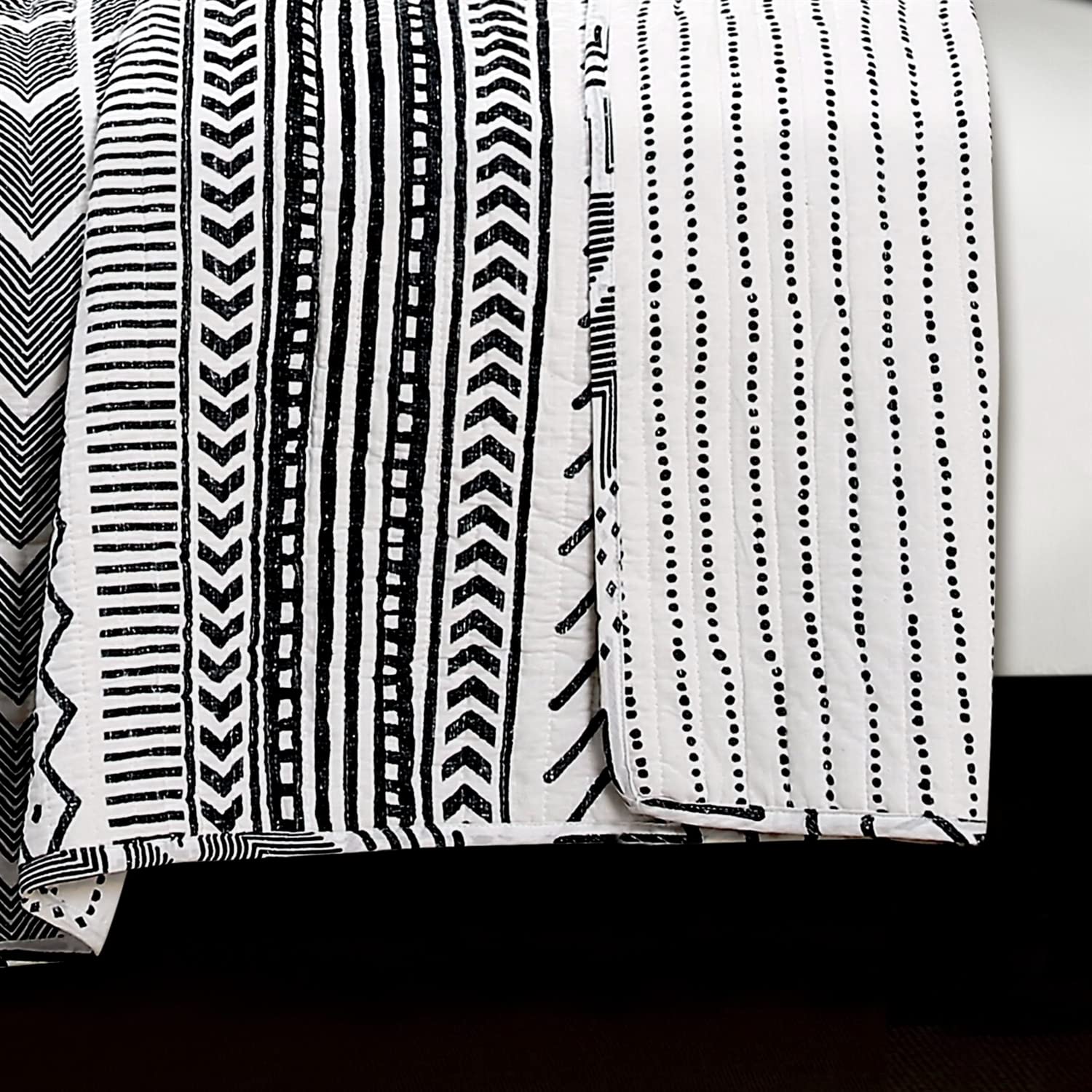 Fast Furnishings 3Pc Black White Reversible Cotton Set
